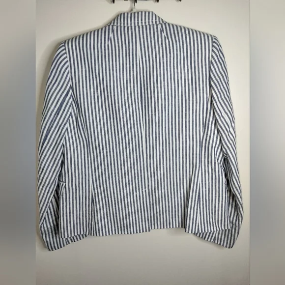 J. Crew (Size 12) Blue & White Linen Classic Striped Schoolboy Blazer (Like New) - Picture 12 of 16